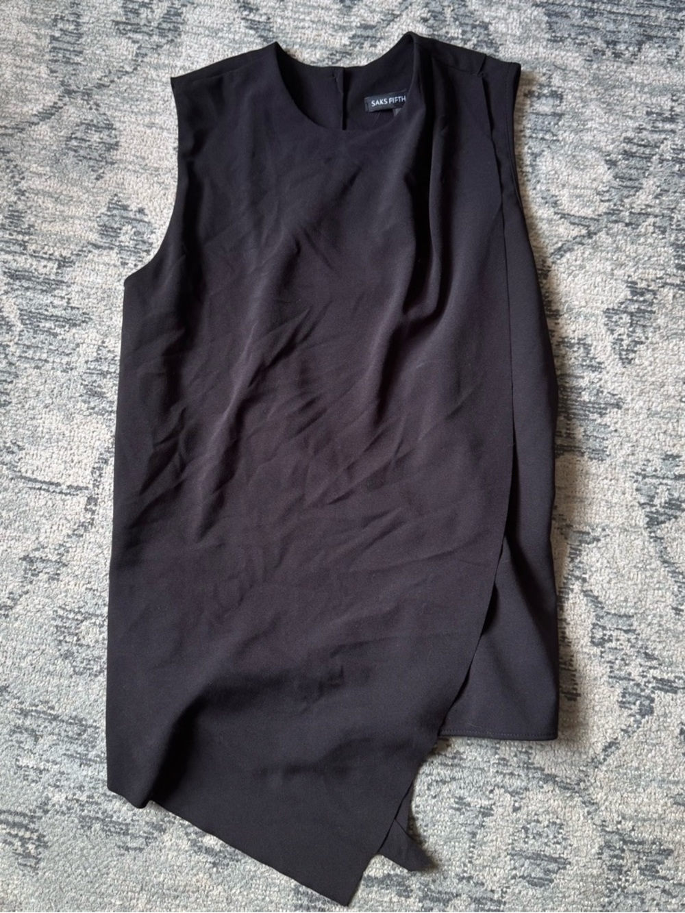 Saks Fifth Avenue Black Asymmetric Sleeveless Top - XS
